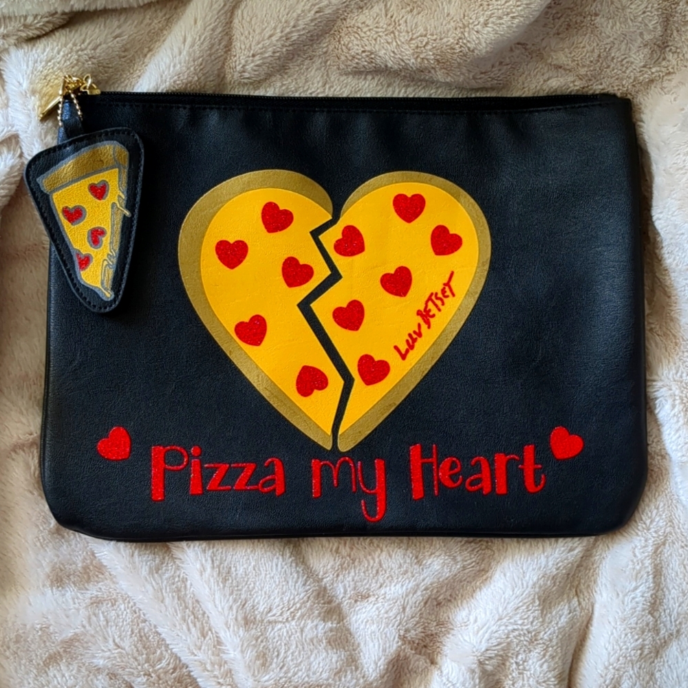 Luv Betsy betsy Johnson pizza my heart tech pouch